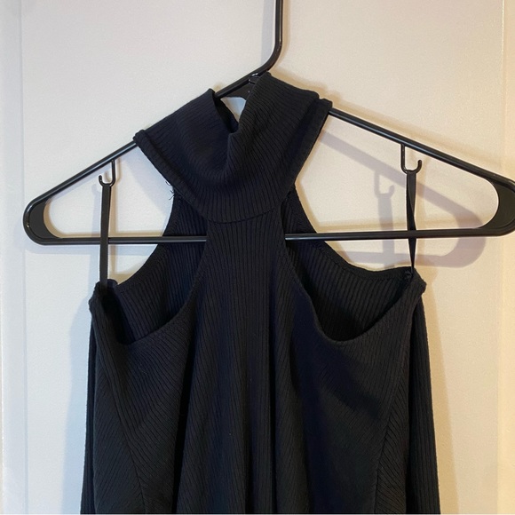 Turtle Neck - Picture 4 of 9